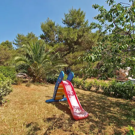 Apartamento Apartments Milenko 730 Pula