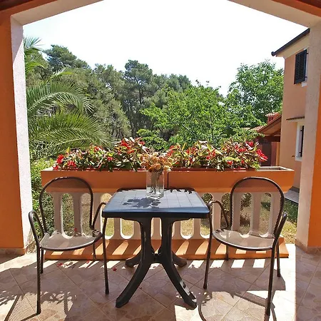 Apartments Milenko 730 Pula